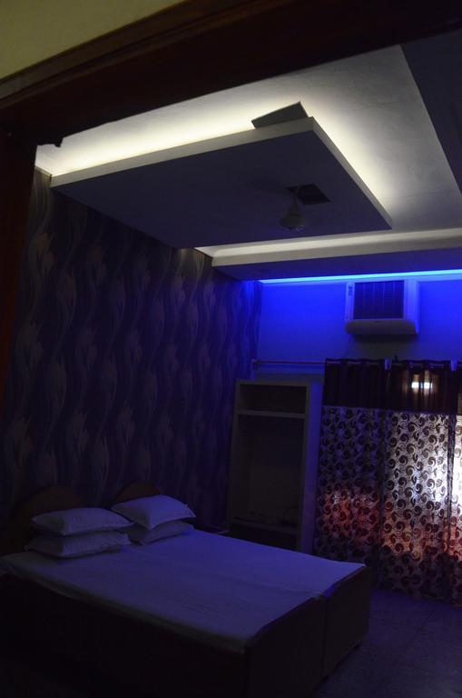 Hotel New Bakshi House Агра Экстерьер фото